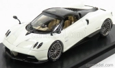 Almost-real Pagani Huayra Roadster 2017 1:43 Bílá