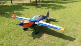 104" EXTRA 300 V2 - MODRÁ/BIELA 2,64 M