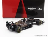 Iskrový model Alfa romeo F1 C43 Team Stake N 24 Las Vegas Usa Gp 2023 Guanyu Zhou 1:64 Black Brown
