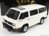 Volkswagen T3 Minibus Syncro 1987 v mierke 1:18 biely