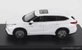 LCD model Toyota Highlander 2022 1:64 biely