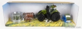 Britains Valtra T254 Tractor With Playset Fleming Bale Lifter 2019 1:32 Zelená