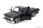 Jada Chevrolet C-10 Pick-up Custom 1985 1:24 Black