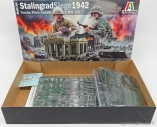 Príslušenstvo Italeri Diorama - Vojnová súprava Stalingrad - Útok na traktorový závod 1942 1:72 /