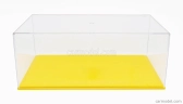 Vetrina zobrazovací box Vetrina zobrazovací box Box pre 1/18 Základňa v Plastica Gialla - plastová kožená základňa žltá - dĺžka cm 33,5 X šírka cm 17,3 X výška cm 13,0 (výška interiéru cm 11,0) 1:18 Plastový displej - žltý