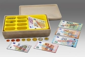 Pokladňa Wissner s eurobankovkami a mincami