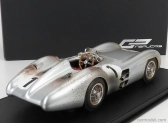 Gp-replicas Mercedes benz F1 W196r Streamliners N 1 1:18, stříbrná