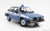 Mitica-diecast Alfa romeo Alfetta 2000 Polizia Stradale 1978 Police 1:18 Modrá Bílá