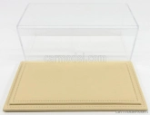 Atlantic Vetrina display box Maranello Base In Pelle - Leather Base Beige - Lungh.lenght Cm 23 X Largh.width Cm 12 X Alt.height Cm 8.5 (altezza Interna 7.7 Cm ) 1:24 Plastic Display