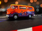 Carrera D132 - 31095 VW Bus T2b Peace&Love