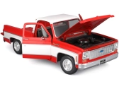 Maisto Chevrolet C10 Cheyenne Super 1:18 1974 červená a biela