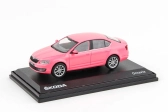 Abrex Škoda Octavia III (2012) 1:43 – ružová