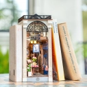 RoboTime 3D skládačka Zarážka na knihy Miniatura domečku Setkání v pasáži s knihami - poškozený obal