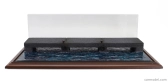 Atlantic Vetrina display box Diorama Base Porto Lungh.lenght Cm 57.0 X Largh.width Cm 30.0 X Alt.height Cm 2.5 - Harbour Base - Cover Lungh.lenght Cm 52.0 X Largh.width Cm 25.0 X Alt.height Cm 16.5 1:43 Různé