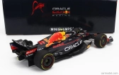 Minichamps Red bull F1 Rb18 Team Oracle Red Bull Racing N 11 1:18, tmavě modrá