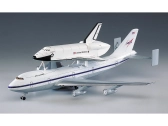 Academy raketoplán s lietadlom Boeing 747 (1:288)