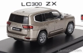 LCD model Toyota Land Cruiser Lc300-zx 2022 1:64 Zlato