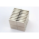 20704 Neodymový štvorcový magnet 10x10x3mm vypínacia sila 21,2N