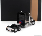 Ixo-models International Lonestar Tractor Truck 3-assi 2010 1:64 Black