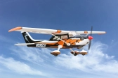 Cessna Skylane T 182 1,75 m čierno-oranžová