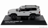 Kyosho Toyota Land Cruiser 250 Zx Rhd 2024 - disky 18" 1:43 White Pearl