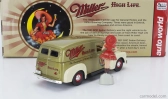 Autoworld GMC Dodávka s figúrkou Millera 1951 1:24 Zlato