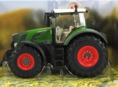 Britains Fendt 828 Vario Tractor 2015 1:32 Zelená Bílá Černá