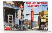 Miniart Diorama Garáž Stazione Di Servizio - Talianska benzínová stanica 1930-40s 1:35 /