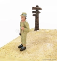 Edicola Diorama Soldato Nel Deserto - Desert Man 1:43 Beige