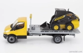 Newray Iveco fiat Daily Roll-off Pianale 2023 With New Holland L228 Ruspa Gommata - Skid Steer Scraper Tractor 1:36 Žlutá Černá