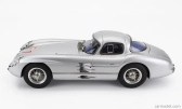 Cmc Mercedes Benz 300 Slr Coupe N T1 Rac Tourist Trophy 1955 1:18 Strieborná