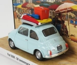 Brumm prom Fiat 500r 1972 - Tutti Al Mare - Saluti Da Oltrona S.m. 1:43, světle modrá