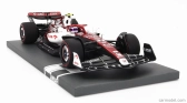 Minichamps Alfa romeo F1 C42 Team Orlen Racing N 24 1:18, bíločervená