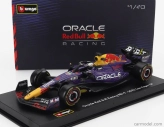 Bburago Red bull F1 Rb19 Team Oracle Red Bull Racing N 1 Víťaz majstrovstiev sveta Las Vegas Usa Gp 2023 Max Verstappen - s pilotom a vitrínou 1:43 Purple Yellow Red