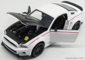Maisto Ford USA Mustang Coupe Street Racer 2014 1:24 bielo-čierna