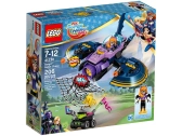 LEGO Super Heroes - Batgirl a honička v Batjetu