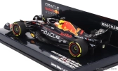 Minichamps Red bull F1 Rb19 Team Oracle Red Bull Racing N 1 Majster sveta Víťaz GP Veľkej Británie 2023 Max Verstappen 1:43 Matt Blue