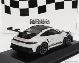 Minichamps Porsche 911 992 Gt3 Rs Coupe 2023 - Silver Wheels 1:43 Bílá