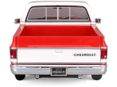 Maisto Chevrolet C10 Cheyenne Super 1:18 1974 červená a biela
