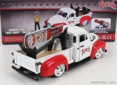 Jada Chevrolet Chevy Pick-up Tapatio 1953 s figúrkou Charro 1:24 bielo-červená