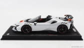 Bbr-models Ferrari Sf90 Xx Stradale Spider 2024 - Con Vetrina - With Showcase 1:18 Bianco Artico - Bílá Met Oranžová Černá