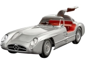 Revell Mercedes-Benz 300 SLR (70. výročie) (1:24) (darčeková súprava)