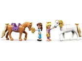 LEGO Disney Princess – Kráľovské stajne Krásky a Lociky