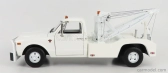 Greenlight Chevrolet C-30 Pick-up Odtahový vůz 1968 1:18, bílá