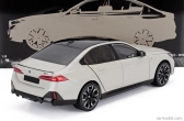 Minichamps BMW radu 5 I5 (g60) 2023 1:18 White Met