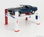 Greenlight Accessories Garážová súprava Chevron Officina - Ponte Sollevatore Auto - Four Post Lift 1:18 Biela červená modrá