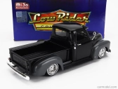Welly Chevrolet 3100 Pick-up Low Rider 1953 1:24 čierno-sivý