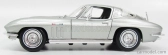 Maisto Chevrolet Corvette Coupe 2-dverový 1965 1:18 Strieborný