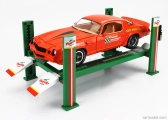 Príslušenstvo Greenlight Turtle Wax Garážová súprava Officina - Ponte Sollevatore Auto - Four Post Lift 1:18 zelená