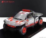 Spark-model Audi Rs Q E-tron E2 Team Audi Sport N 204 Winner Rally Dakar 2024 Carlos Sainz - Lucas Cruz 1:18 Šedá Stříbrná Černá